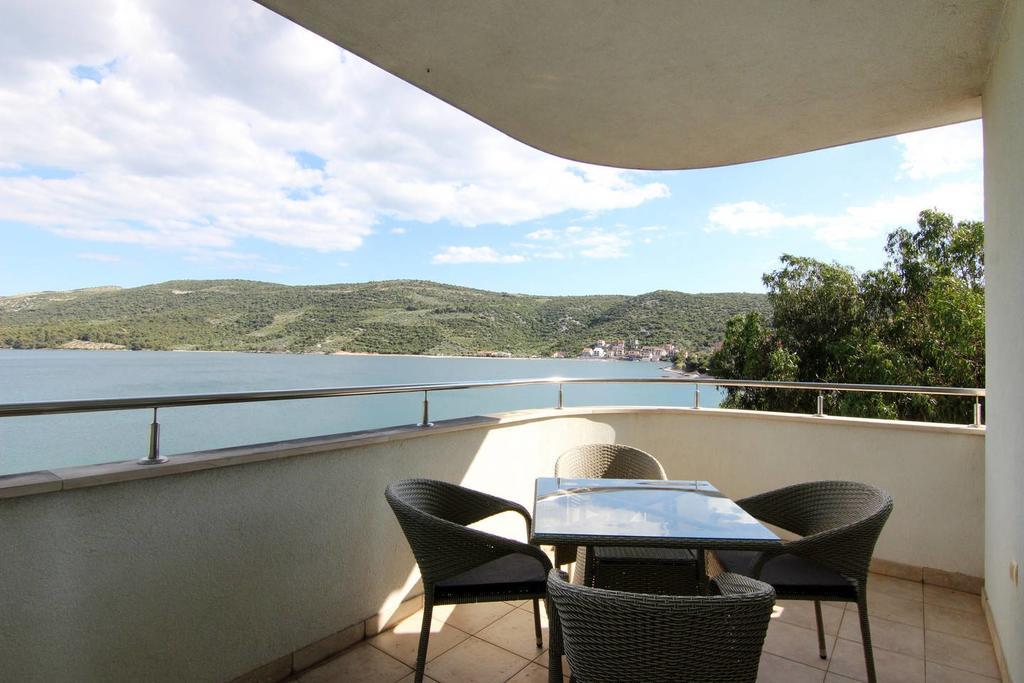 Apartment Lana Marina Pokoj fotografie