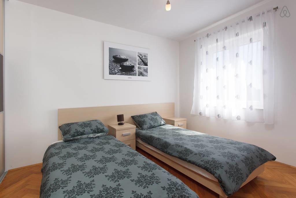 Apartment Lana Marina Pokoj fotografie